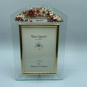 Bou-Quets Frames "Glass & Floral" by Hearts & Flowers